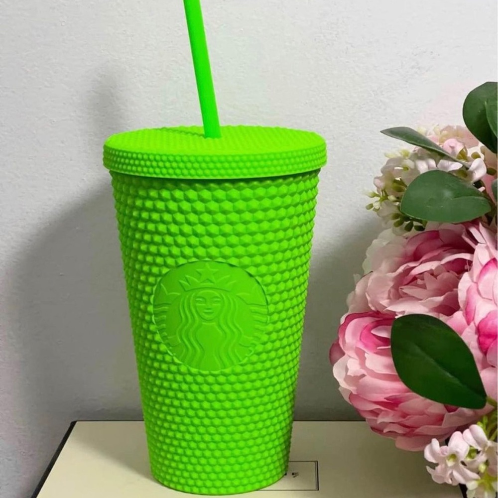 Neon green studded grande cold cup Starbucks 16 oz tumbler
